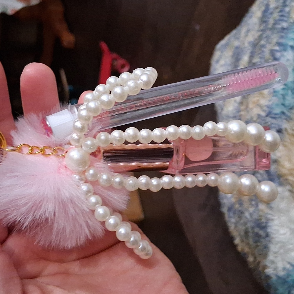 Givenchy Irresistible Keychain - Picture 4 of 4